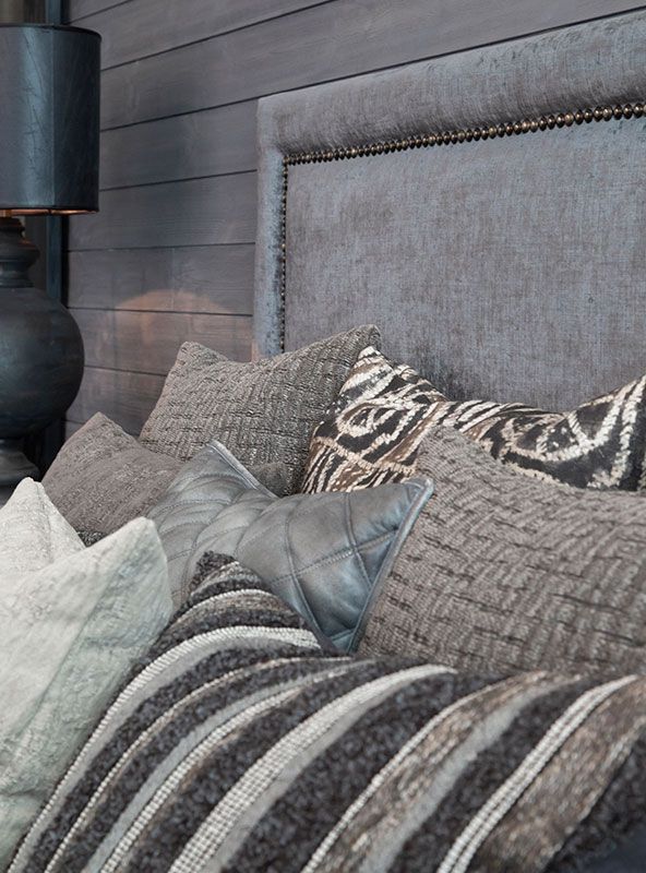 Alternativ bild 1 för Artwood, Kuddfodral Grey Bear Velboa 60X40 Cm