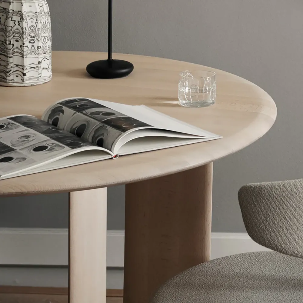 Bevel Matbord Ø117 cm - White Oiled Beech