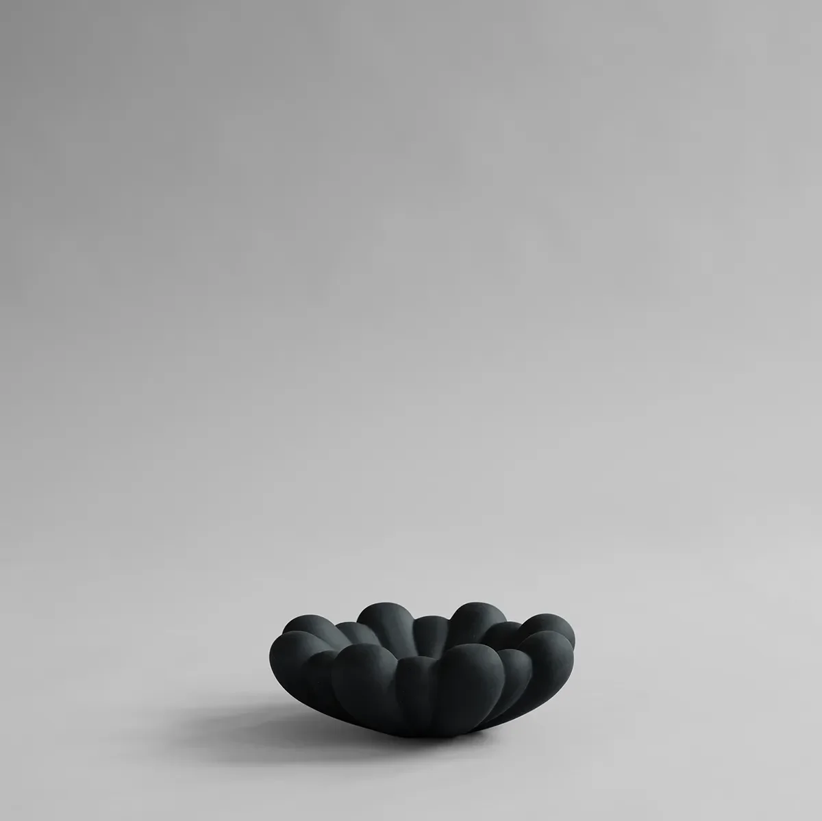 Handgjord Dekorationsskål Bloom Black Ø 28,5 cm